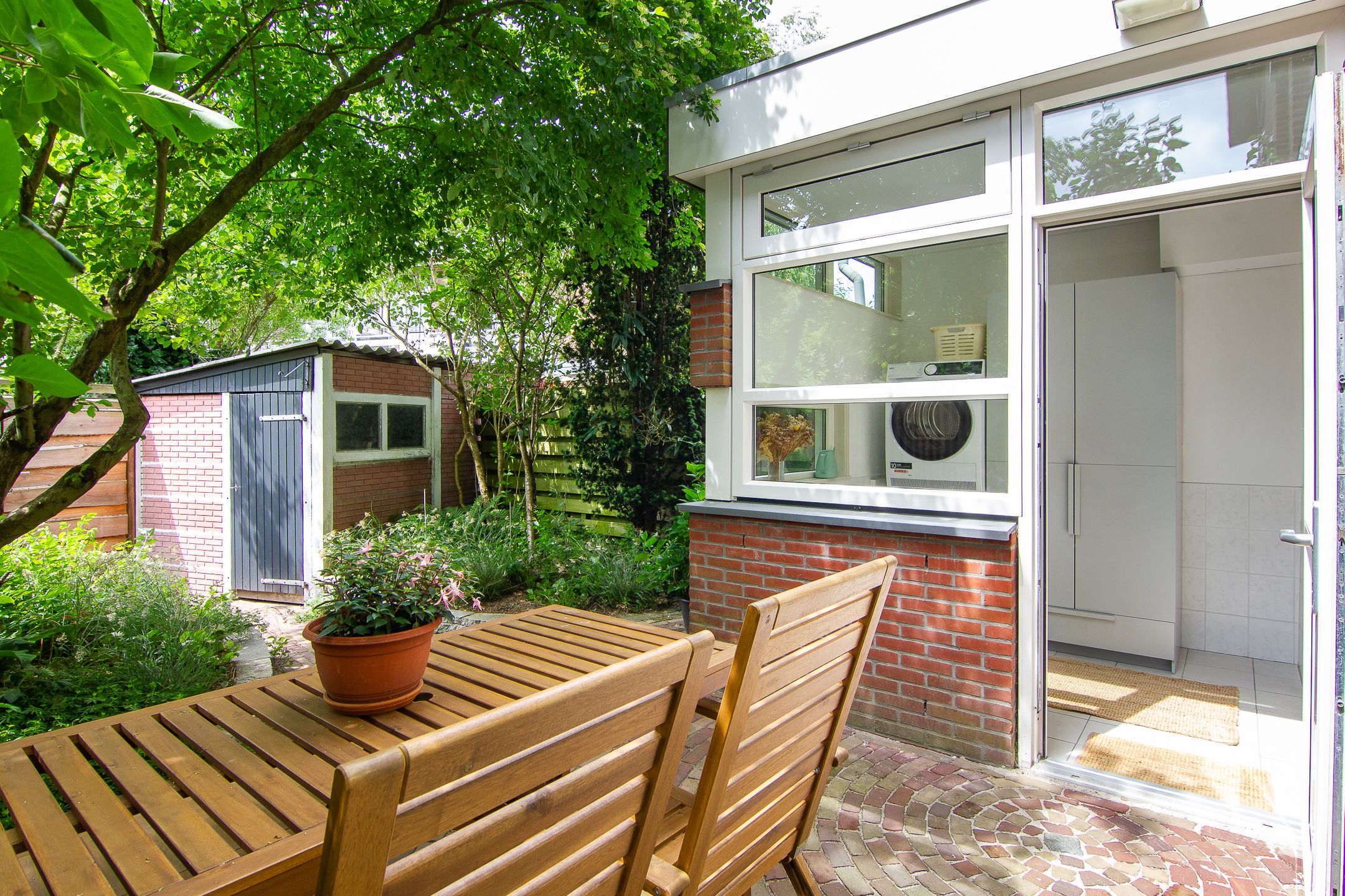 Spacious and Sustainable Family Home with Six Bedrooms in Haarlem Amsterdamsebuurt — 15
