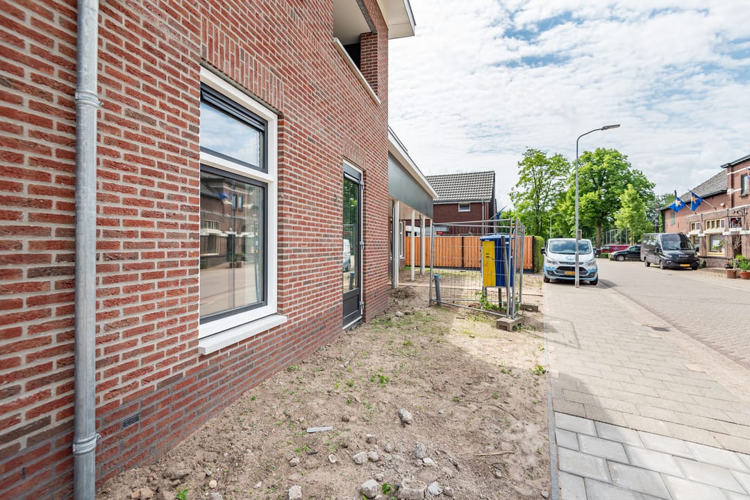 Photo 26 of Netterdensestraat 2