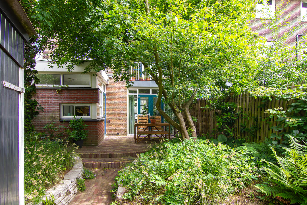 Spacious and Sustainable Family Home with Six Bedrooms in Haarlem Amsterdamsebuurt — 17