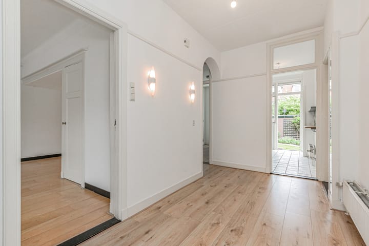 Appartement te koop: Laan van Nieuw Oosteinde 173A, Voorburg