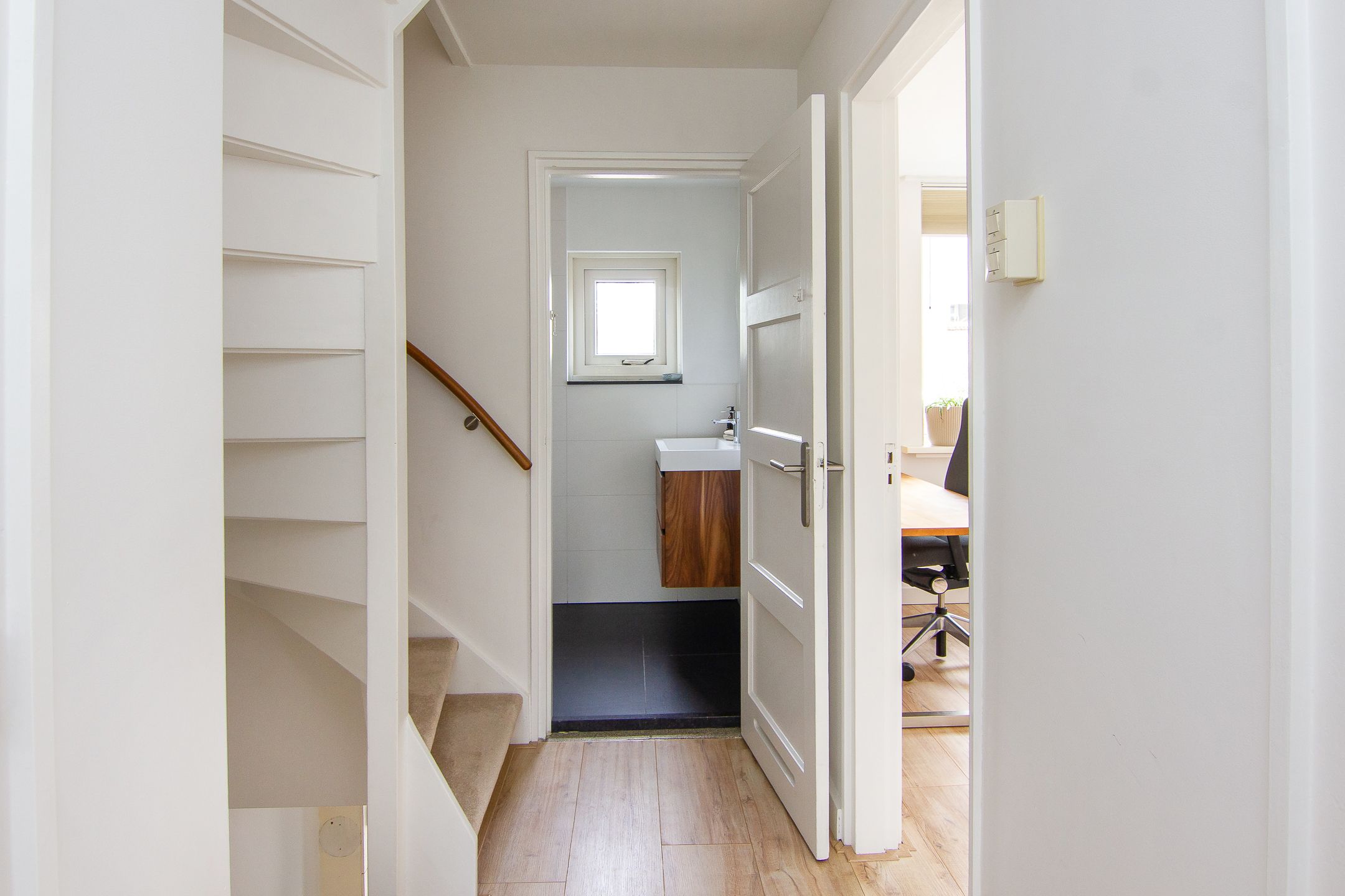Spacious and Sustainable Family Home with Six Bedrooms in Haarlem Amsterdamsebuurt — 21