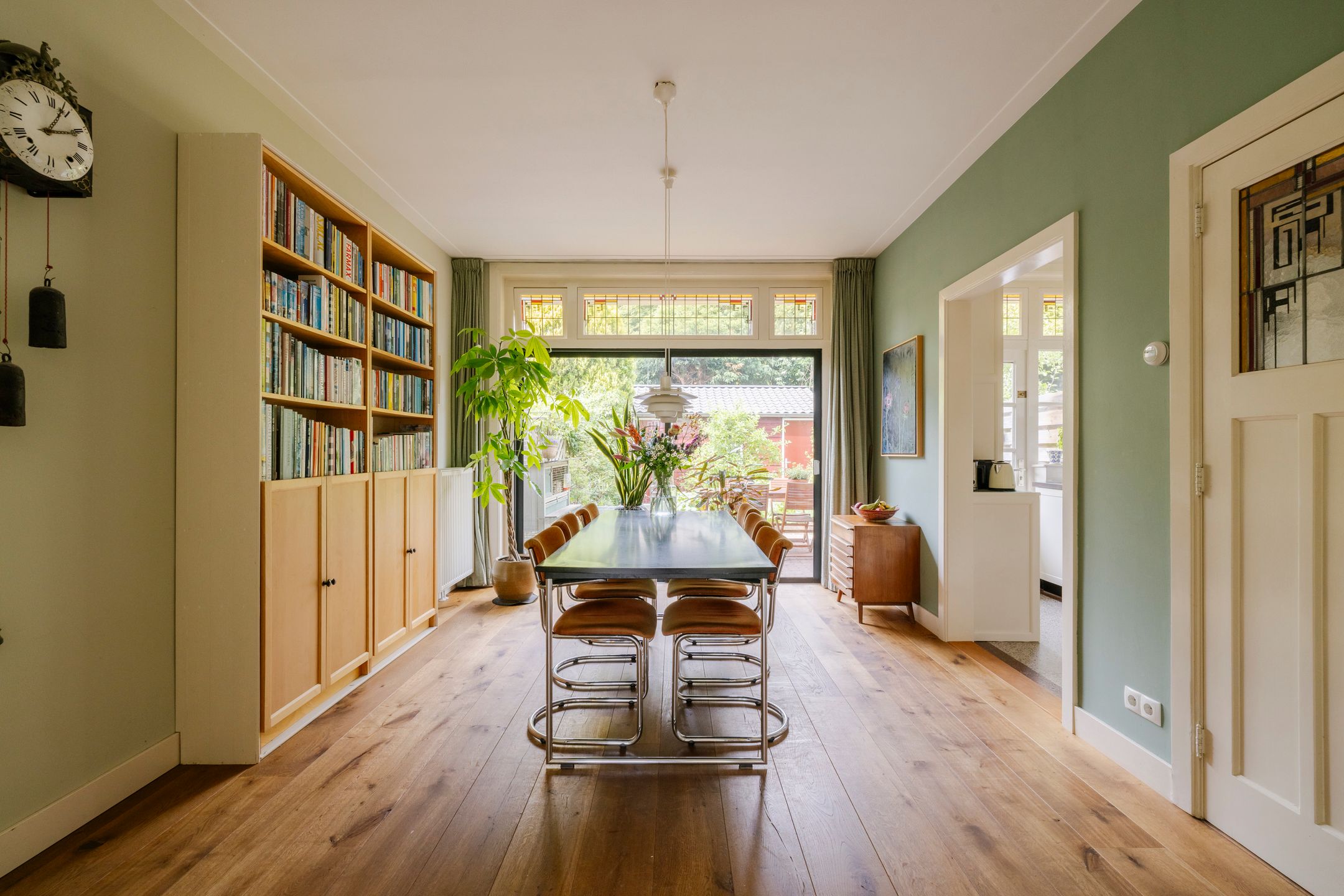 Spacious 1930s Terraced House with 6 Bedrooms in Popular Haarlem Neighborhood — 9