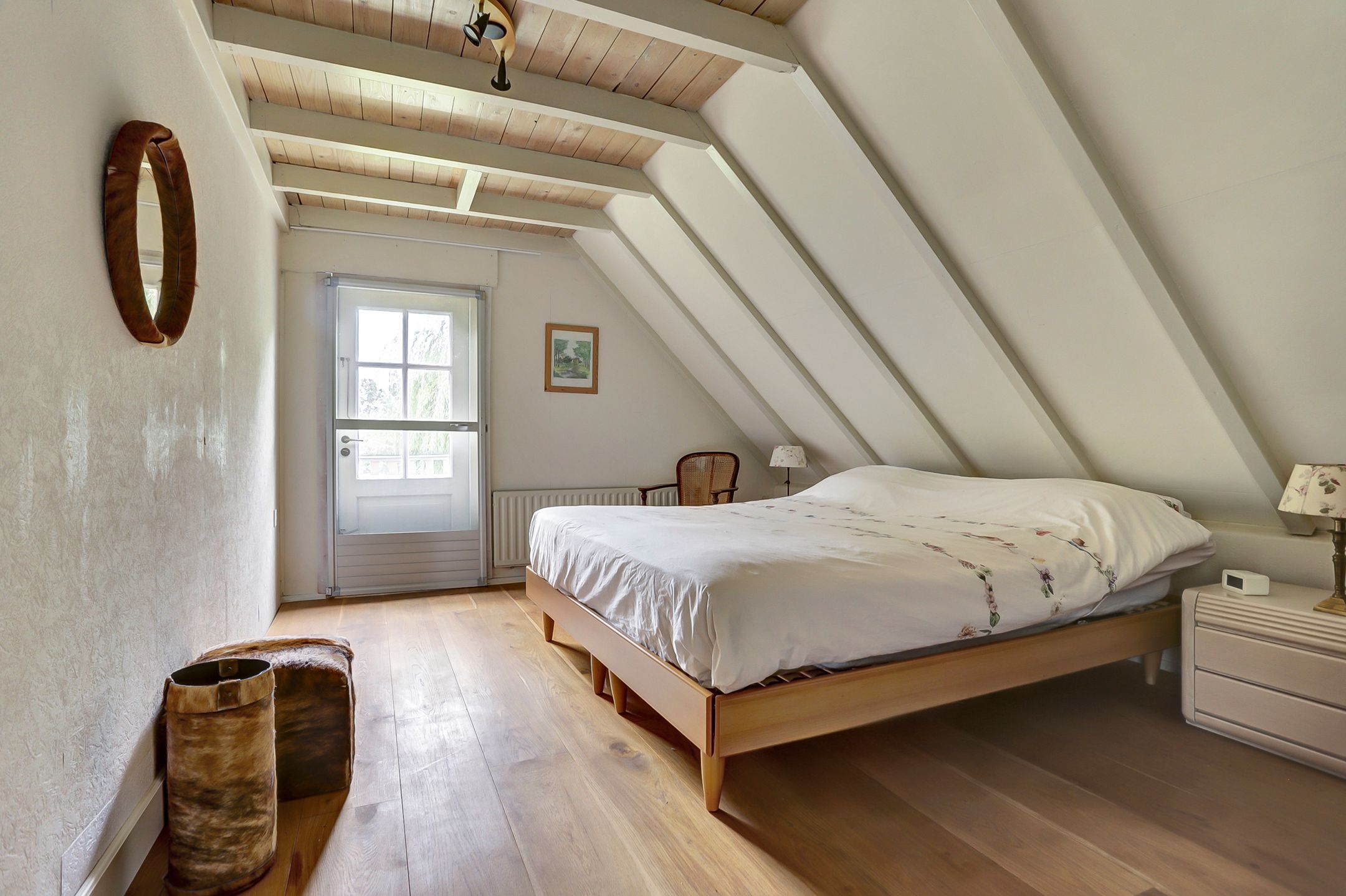 Characterful Country House with Spacious Garden in Green Setting Near Goes — 27