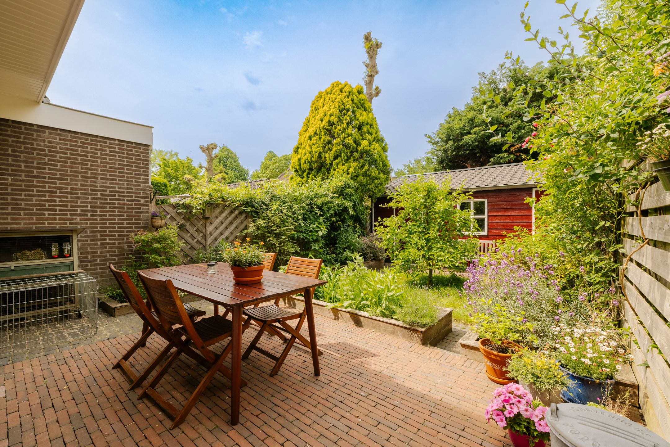 Spacious 1930s Terraced House with 6 Bedrooms in Popular Haarlem Neighborhood — 18