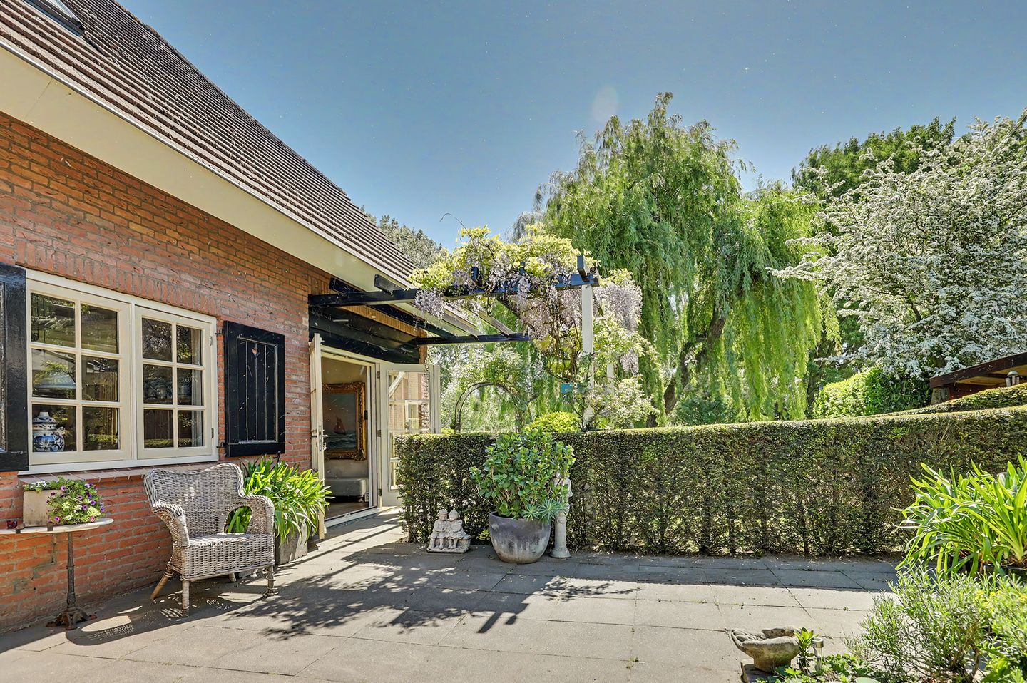Characterful Country House with Spacious Garden in Green Setting Near Goes — 49
