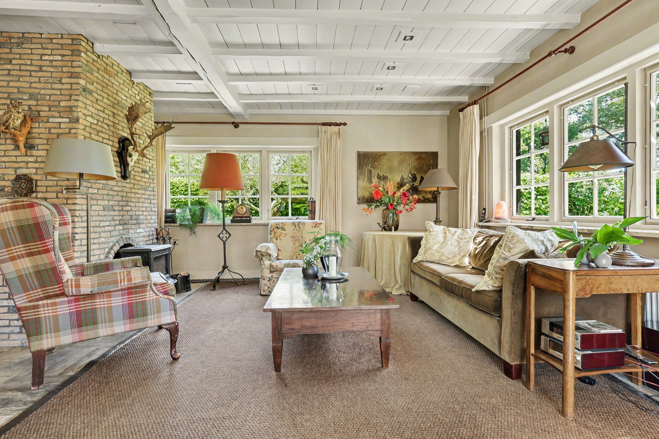 Characterful Country House with Spacious Garden in Green Setting Near Goes — 9