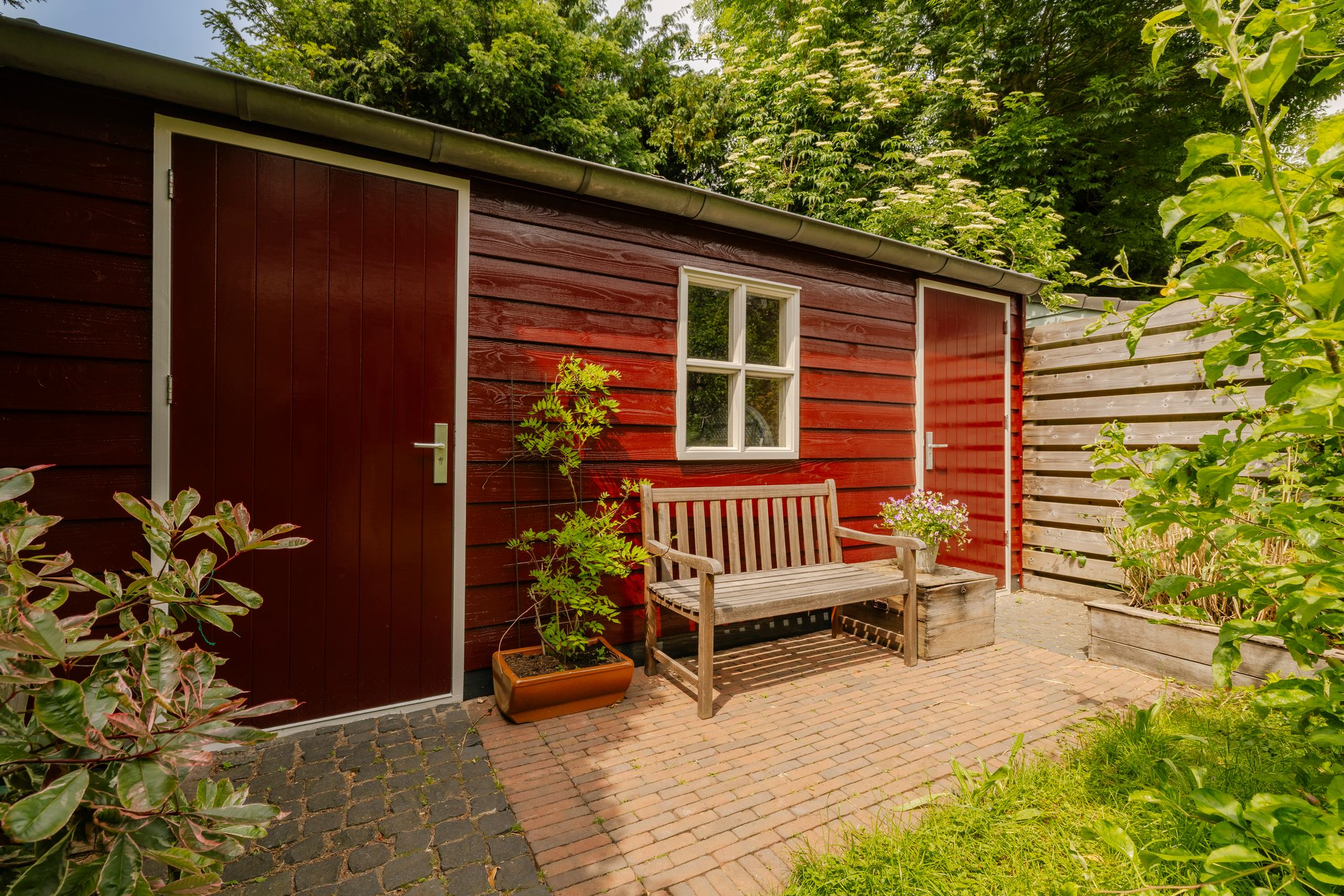 Spacious 1930s Terraced House with 6 Bedrooms in Popular Haarlem Neighborhood — 21