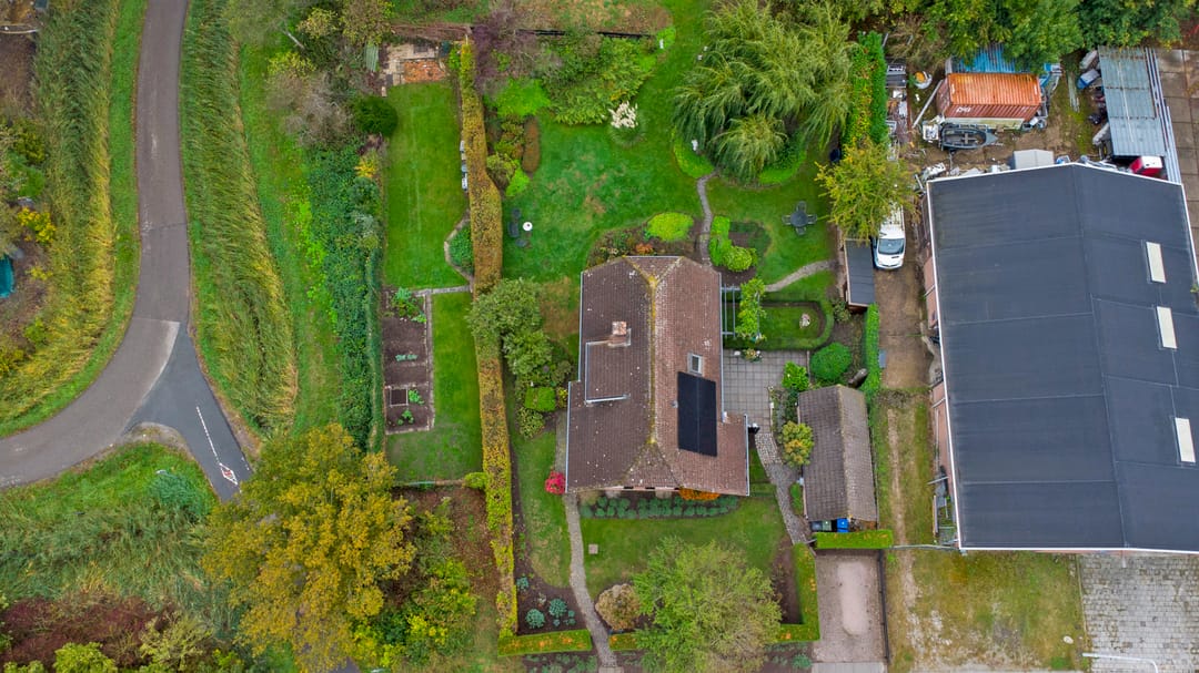 Characterful Country House with Spacious Garden in Green Setting Near Goes — 77