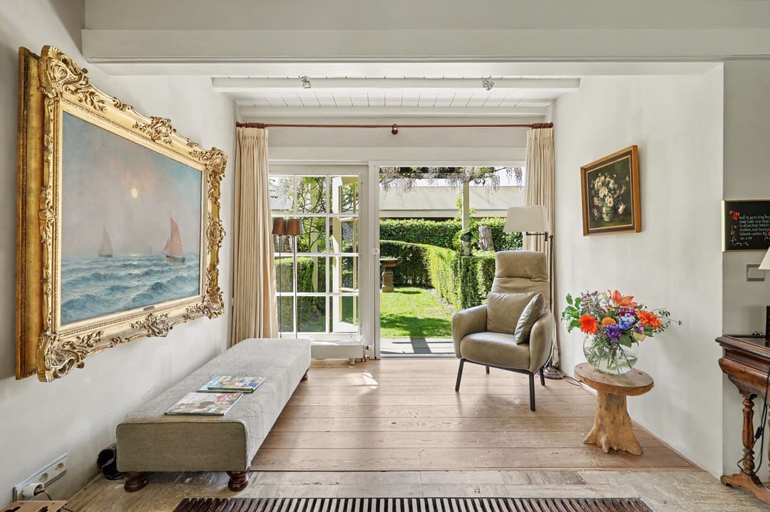 Characterful Country House with Spacious Garden in Green Setting Near Goes — 17