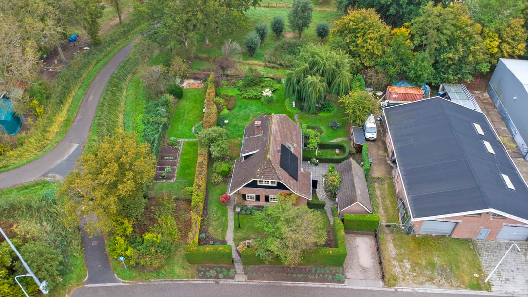 Characterful Country House with Spacious Garden in Green Setting Near Goes — 73