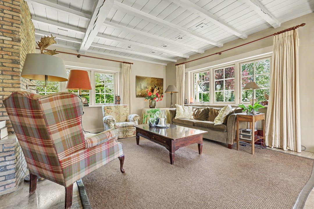 Characterful Country House with Spacious Garden in Green Setting Near Goes — 8