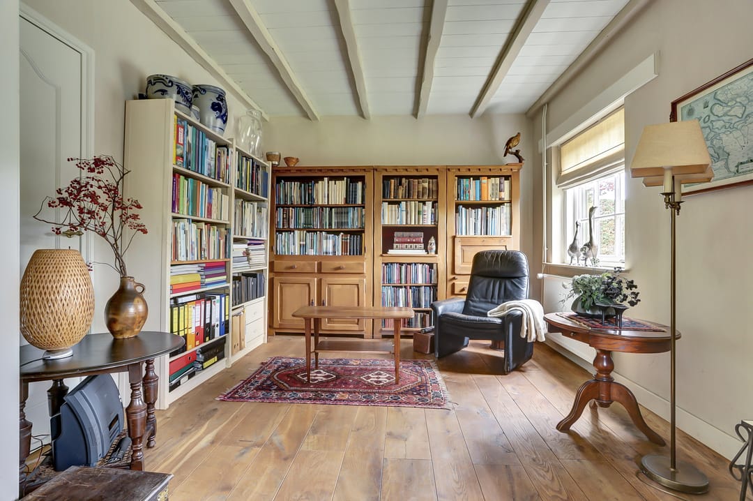Characterful Country House with Spacious Garden in Green Setting Near Goes — 23