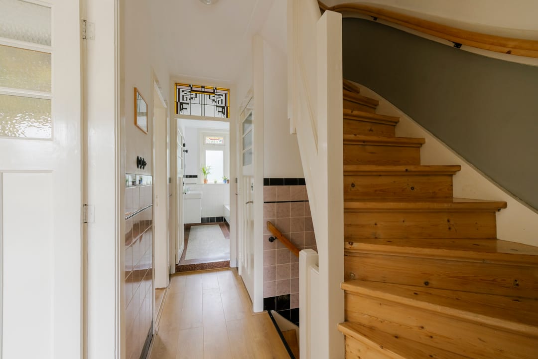 Spacious 1930s Terraced House with 6 Bedrooms in Popular Haarlem Neighborhood — 41