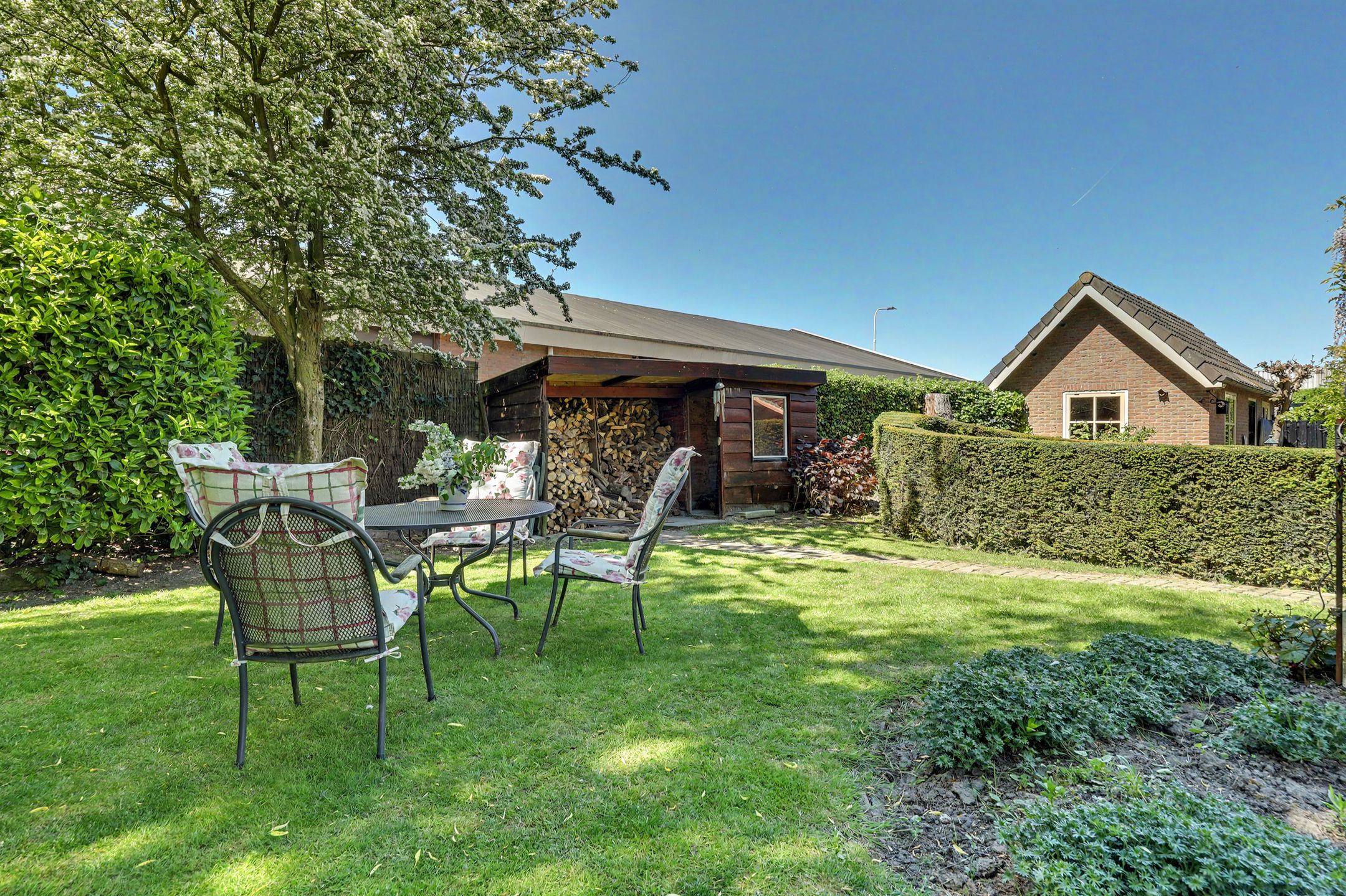 Characterful Country House with Spacious Garden in Green Setting Near Goes — 51