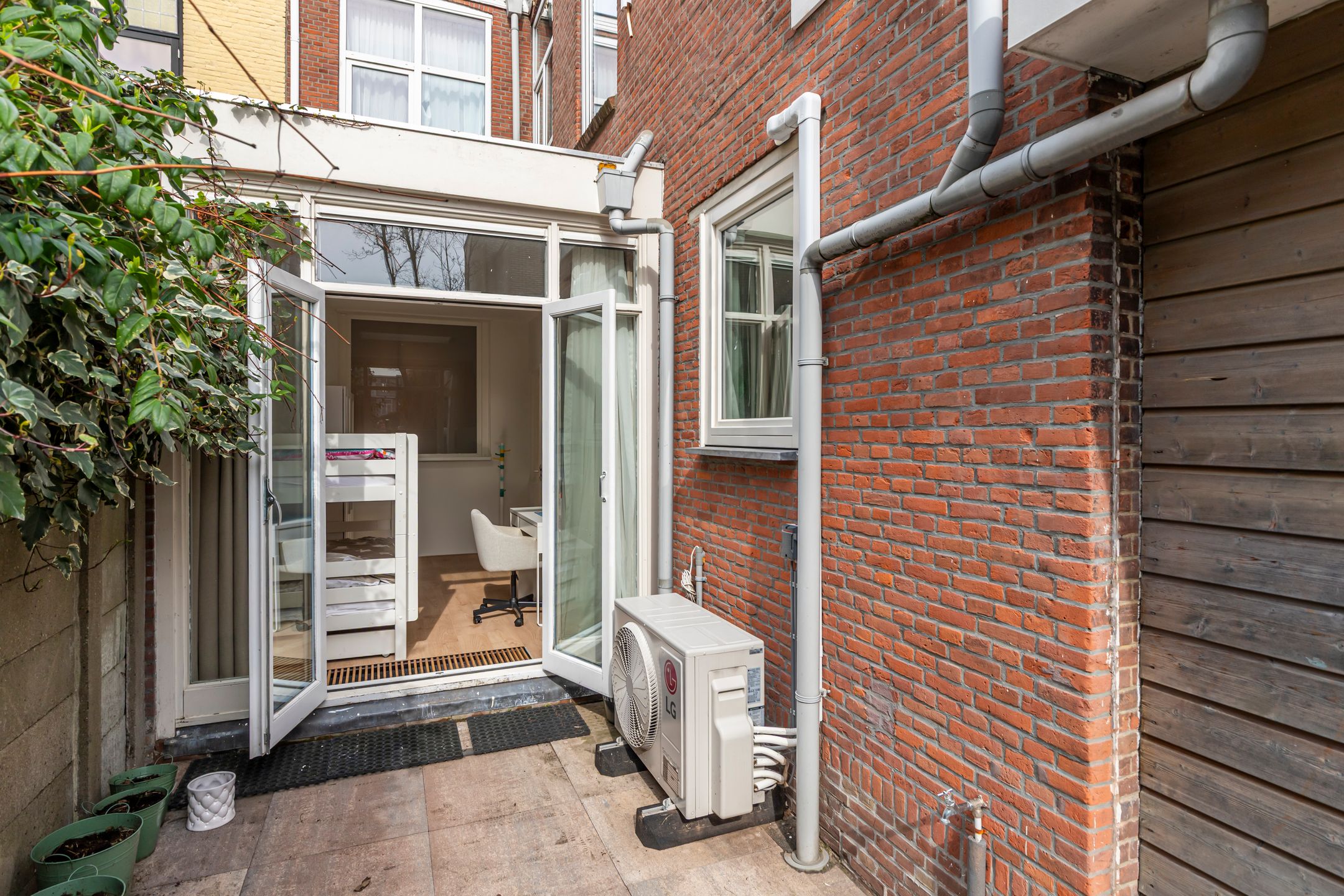 Foto 18 van Frederik Ruyschstraat 40