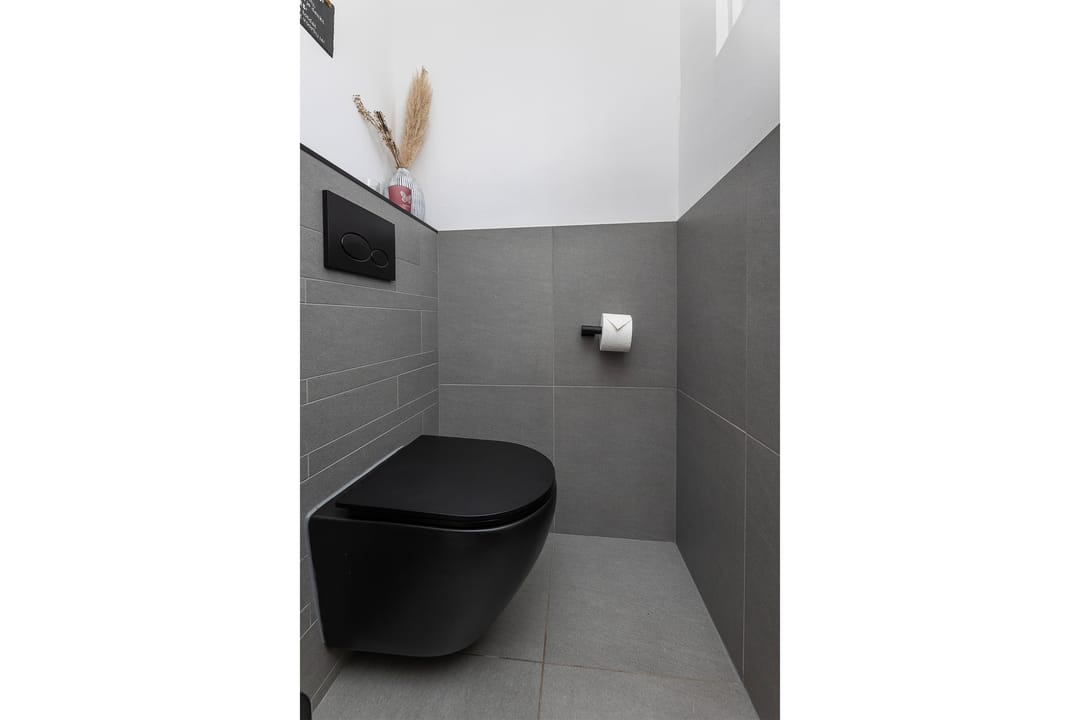 Extended Family Terraced Home with Southwest Garden in 't Harde — 8