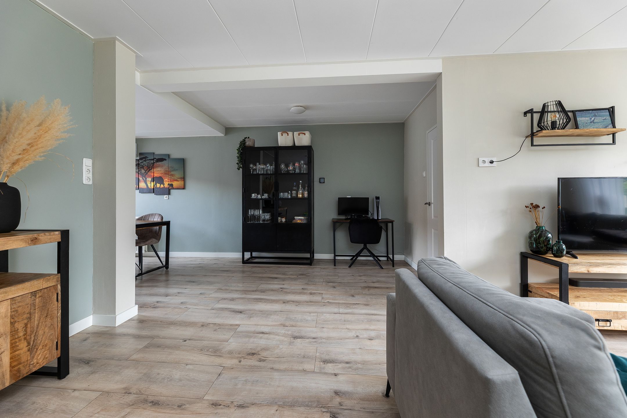 Extended Family Terraced Home with Southwest Garden in 't Harde — 15