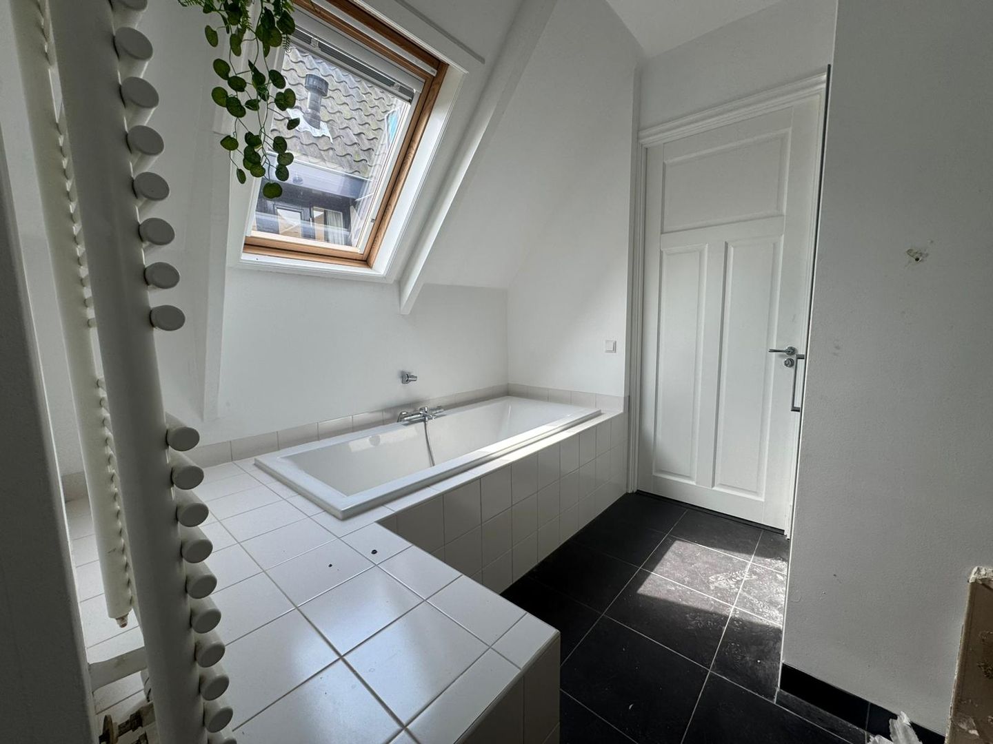Photo 14 of Van de Veldestraat 6