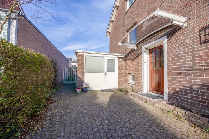 Photo 3 of Professor van Ginnekenstraat 18