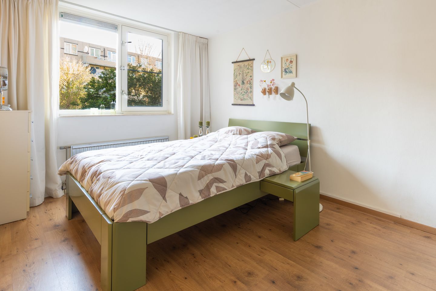 Spacious Ground Floor Apartment with Garden Near Kralingen — 14