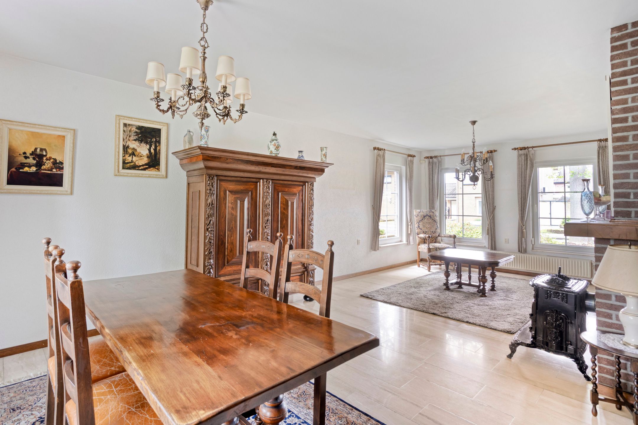 Spacious Detached Villa with Ground Floor Living Options — 9