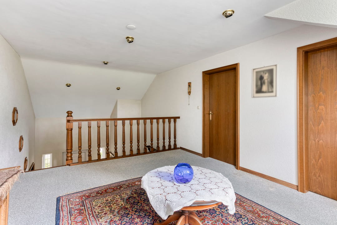 Spacious Detached Villa with Ground Floor Living Options — 26