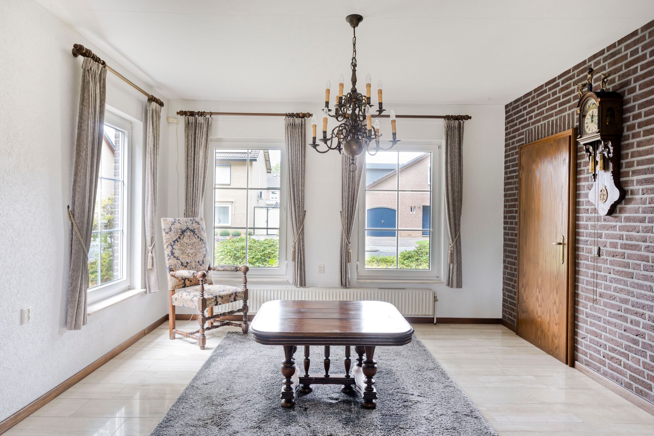Spacious Detached Villa with Ground Floor Living Options — 12
