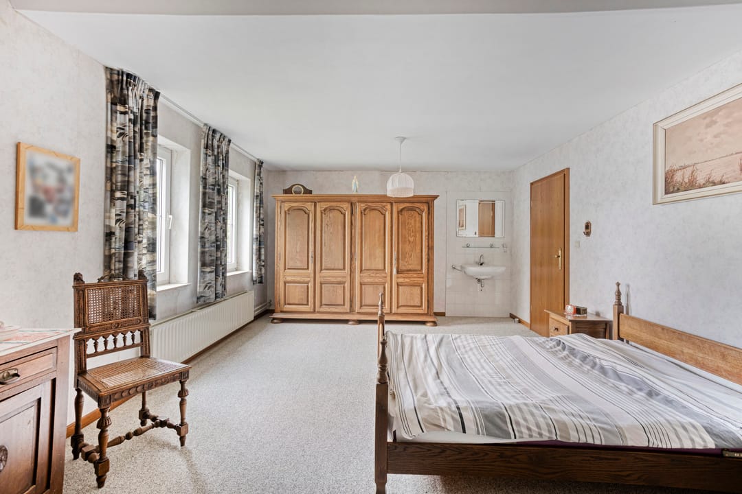 Spacious Detached Villa with Ground Floor Living Options — 28