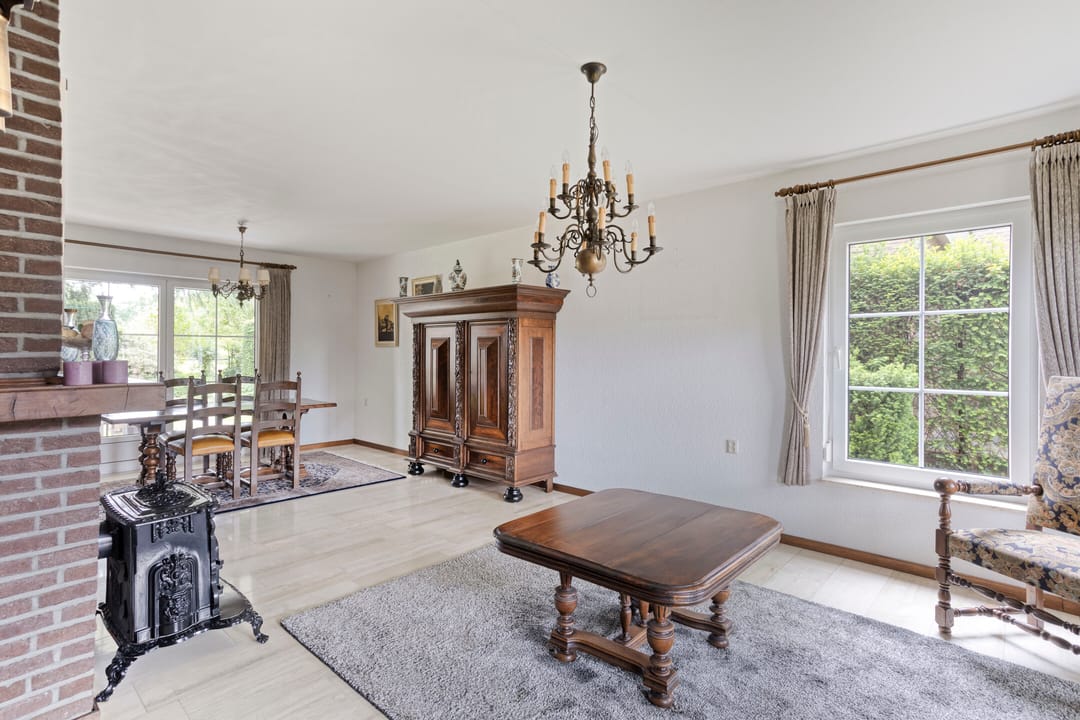 Spacious Detached Villa with Ground Floor Living Options — 7