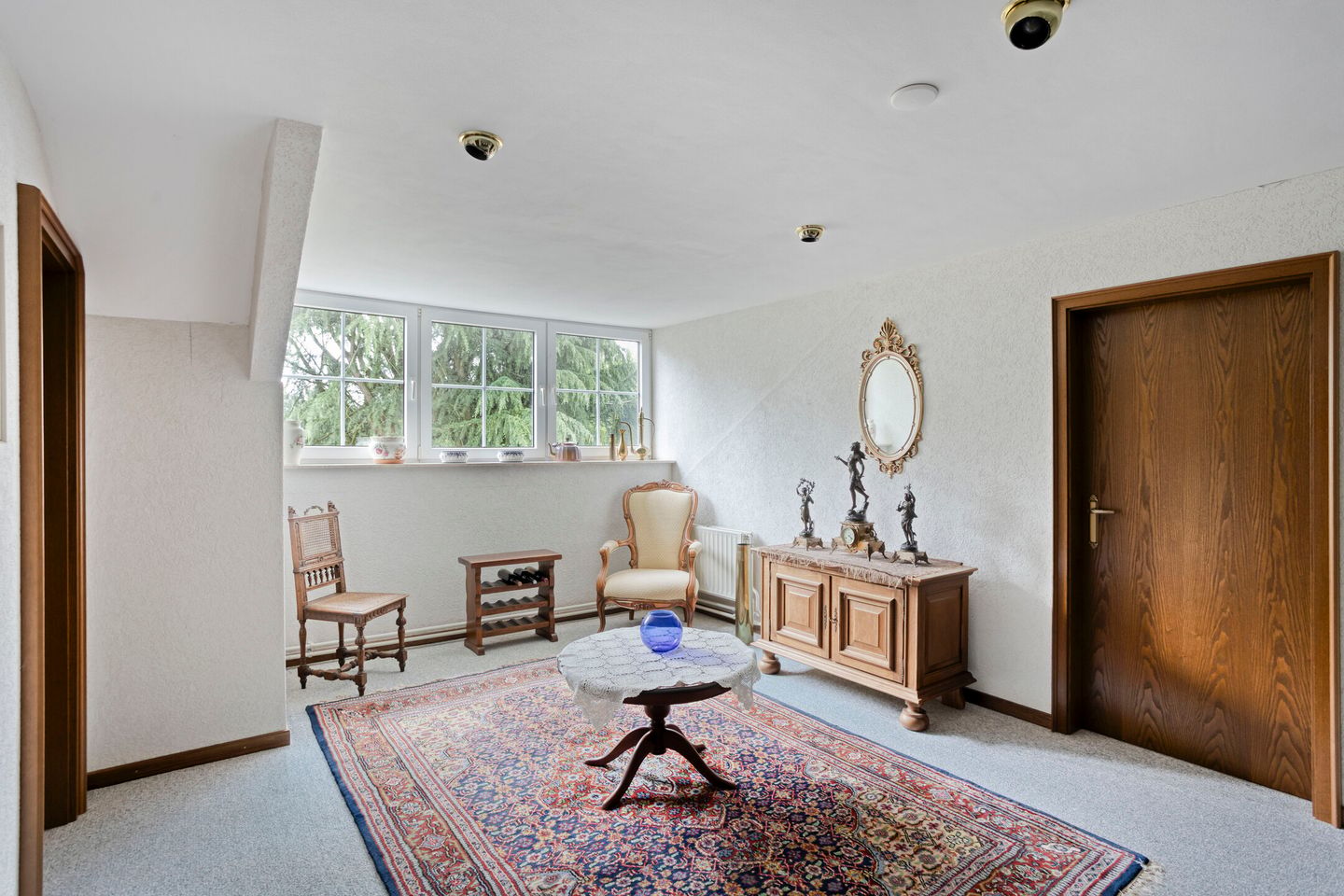 Spacious Detached Villa with Ground Floor Living Options — 25