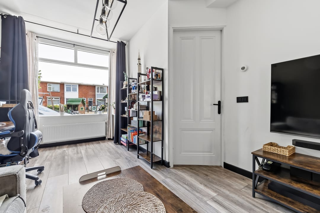 Renovated Terraced House with Sunny Southwest Garden in The Hague — 7