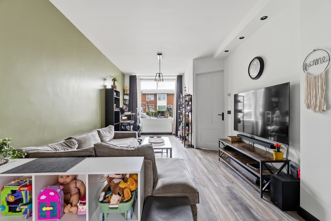 Renovated Terraced House with Sunny Southwest Garden in The Hague — 8