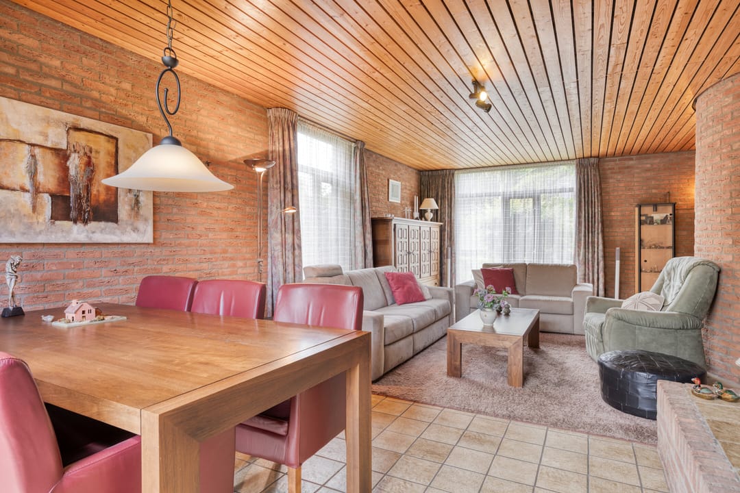 Spacious Detached Family Home in Prime Heesch Location — 13