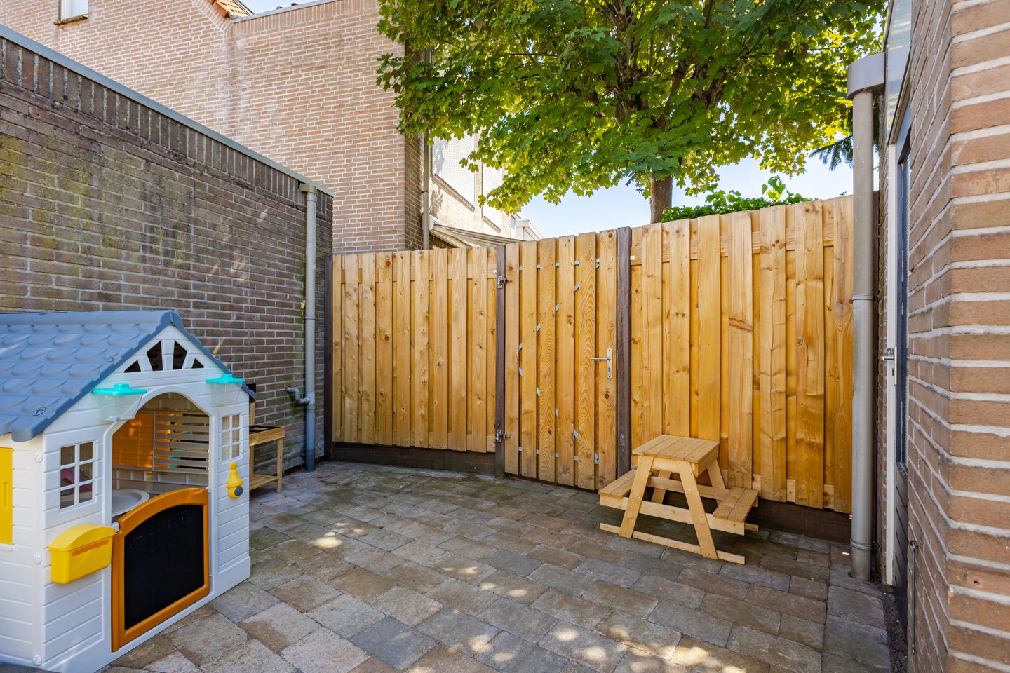 Photo 29 of P.A. de Genestetstraat 49