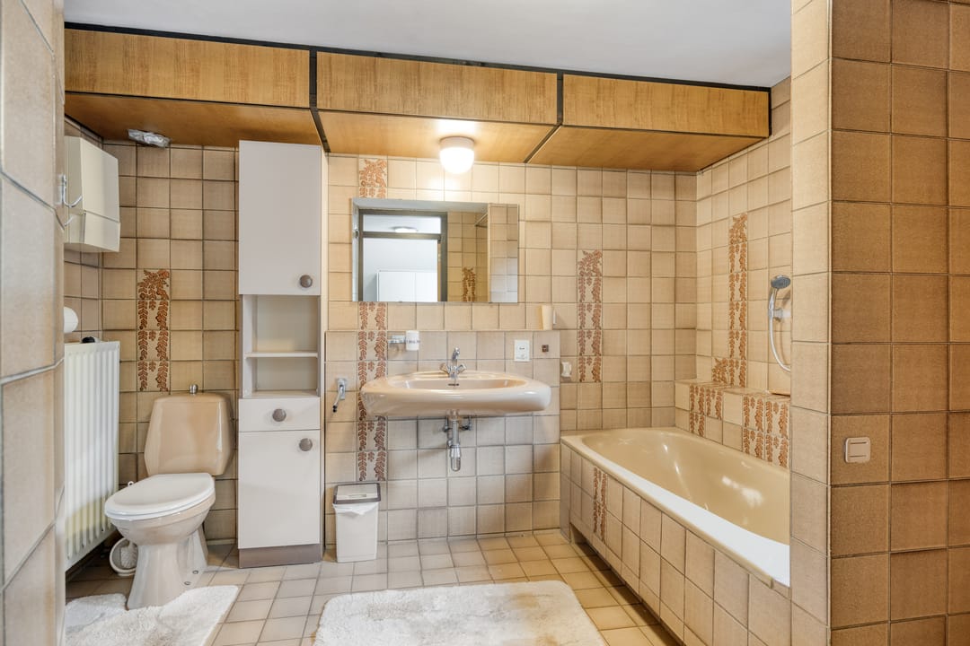Spacious Detached Family Home in Prime Heesch Location — 28