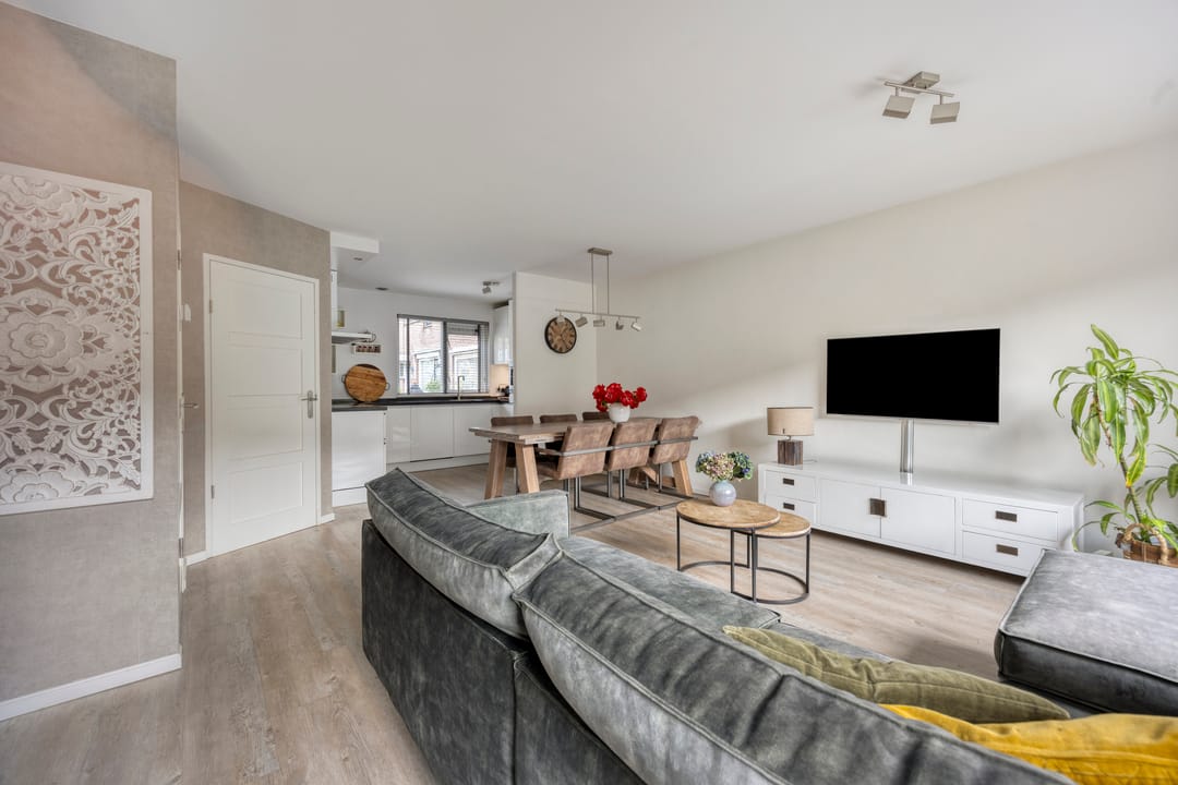 Spacious Corner Home with Energy Label A in Child-Friendly Purmerend — 8