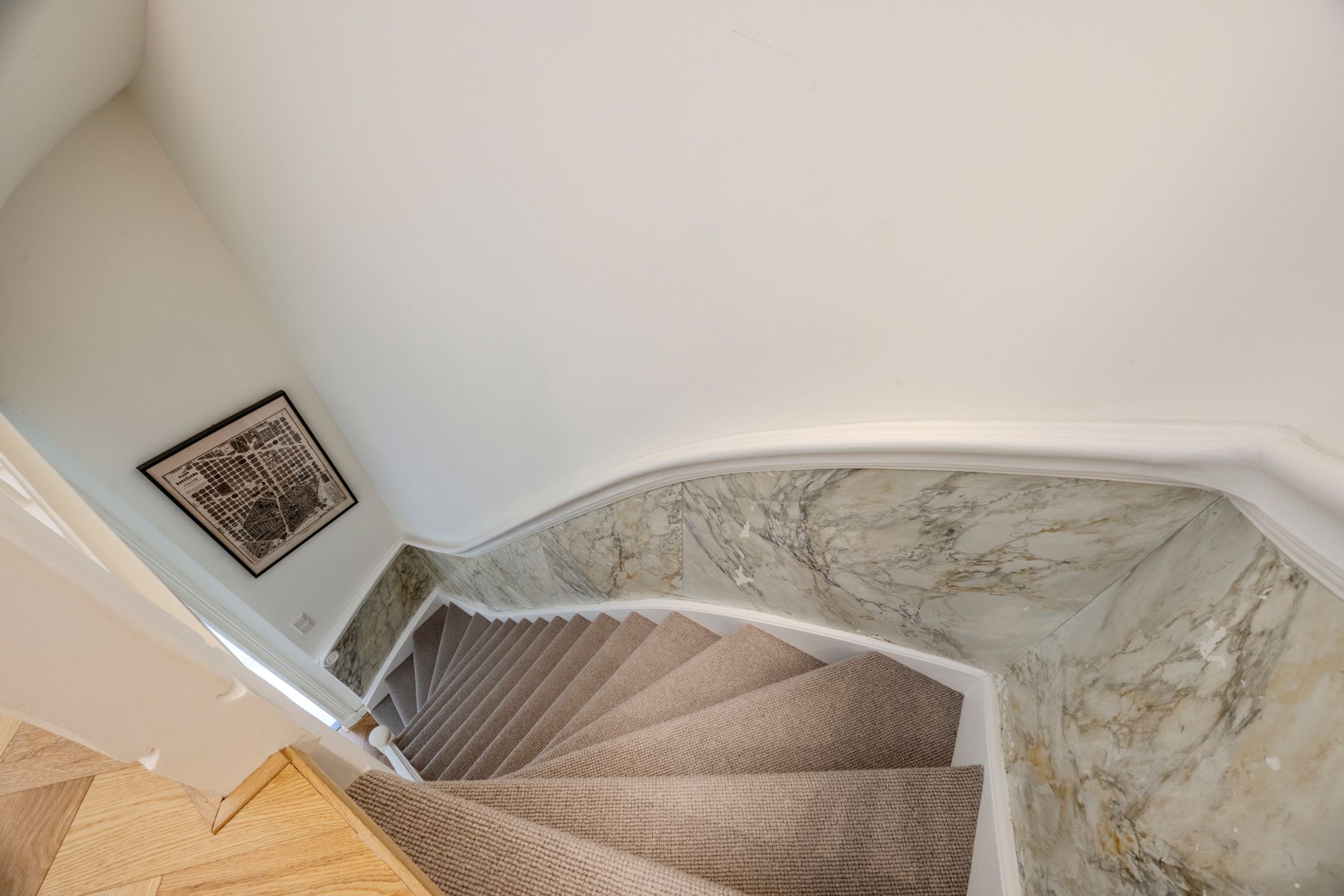 Stately Townhouse with Five Bedrooms and Deep Garden in Historic Leiden — 30