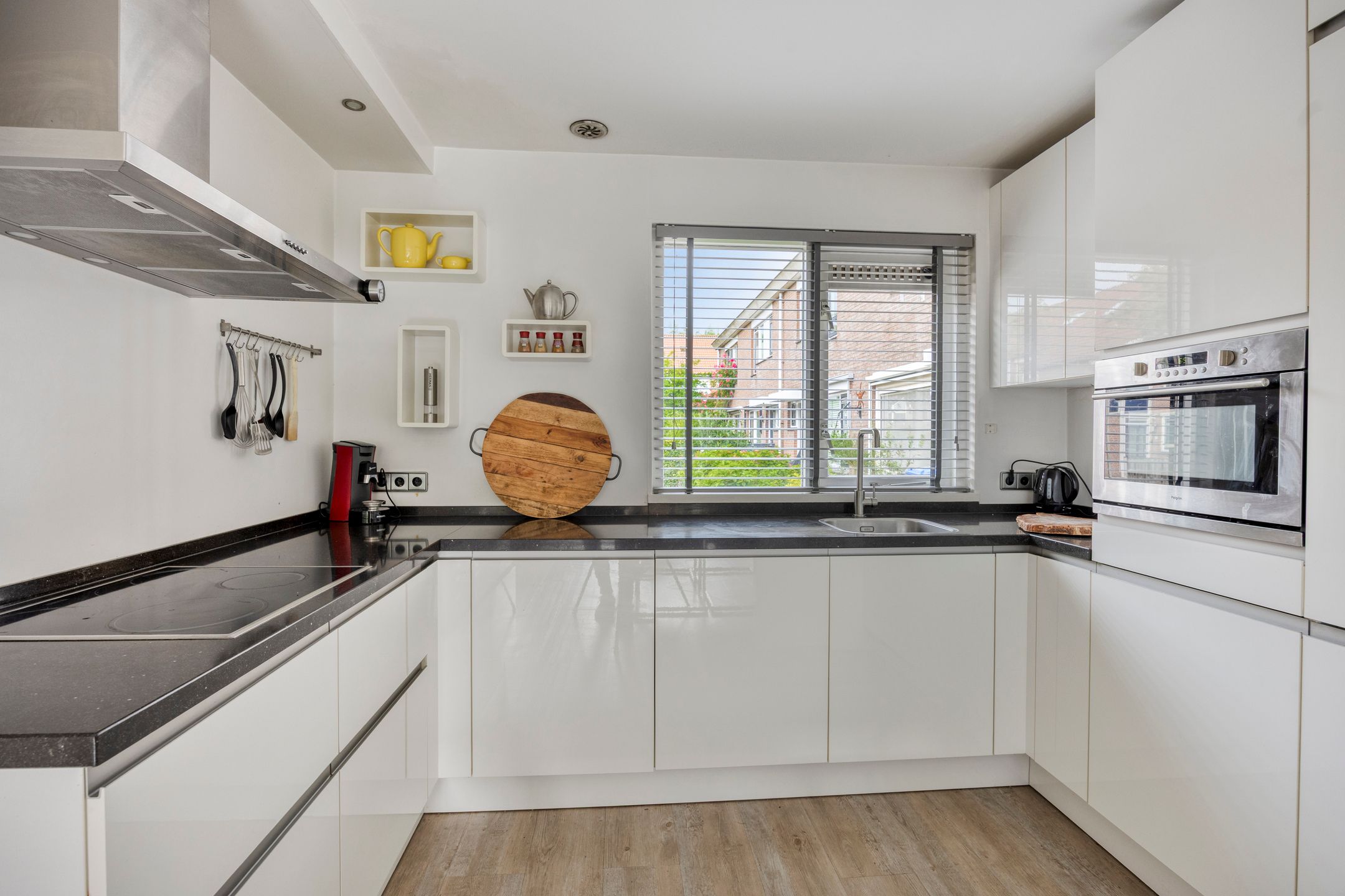 Spacious Corner Home with Energy Label A in Child-Friendly Purmerend — 12