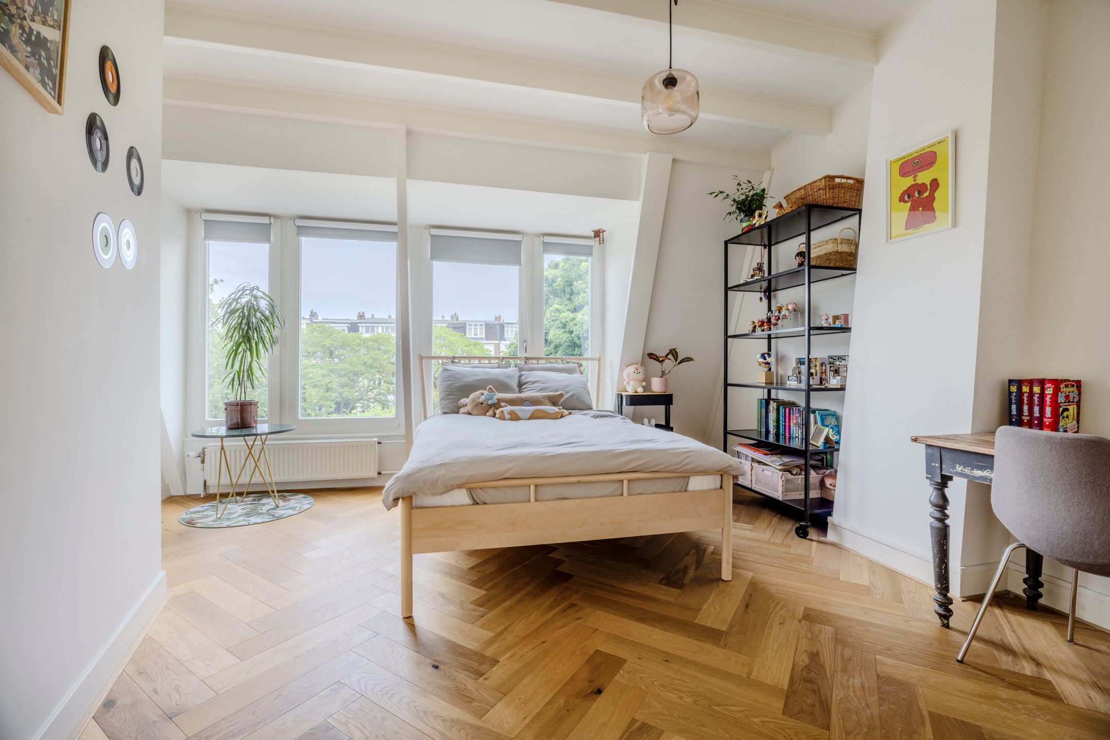 Stately Townhouse with Five Bedrooms and Deep Garden in Historic Leiden — 48
