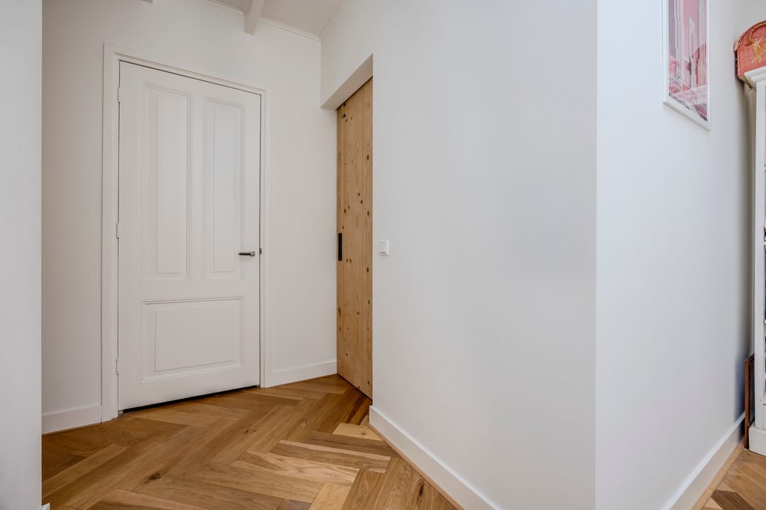 Stately Townhouse with Five Bedrooms and Deep Garden in Historic Leiden — 47