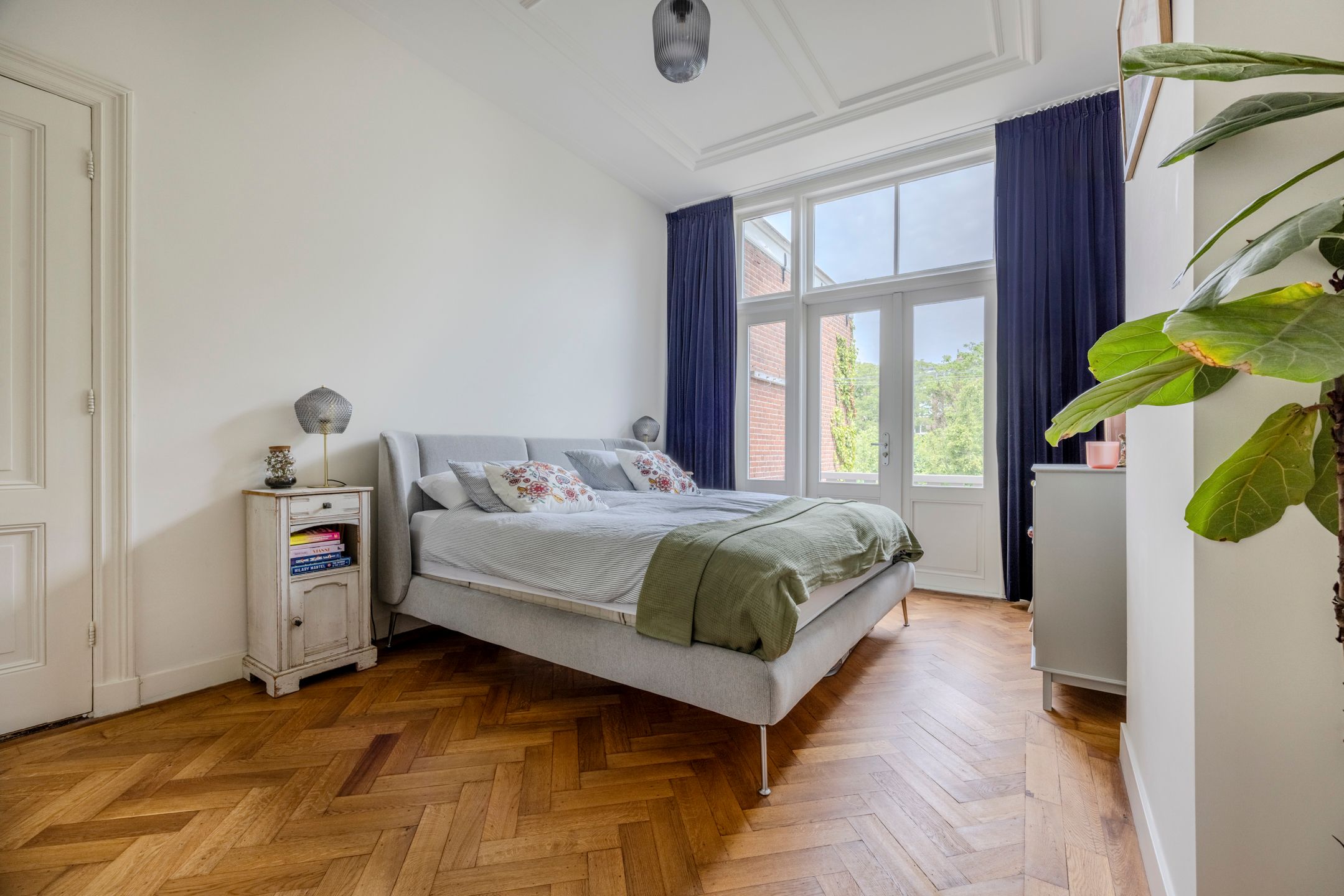 Stately Townhouse with Five Bedrooms and Deep Garden in Historic Leiden — 36