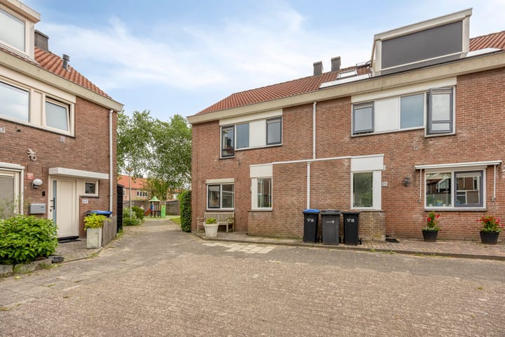 Photo 2 of Puntmosstraat 69