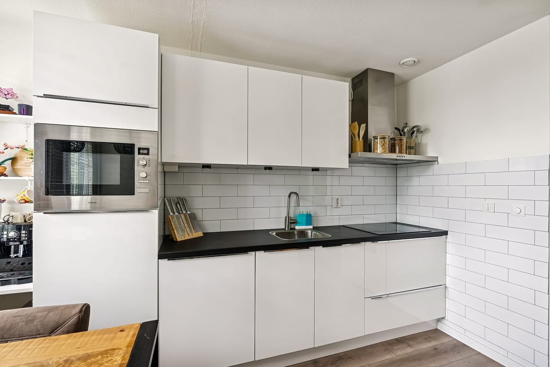 Starter Apartment with Modern Kitchen in Central Almere Location — 22