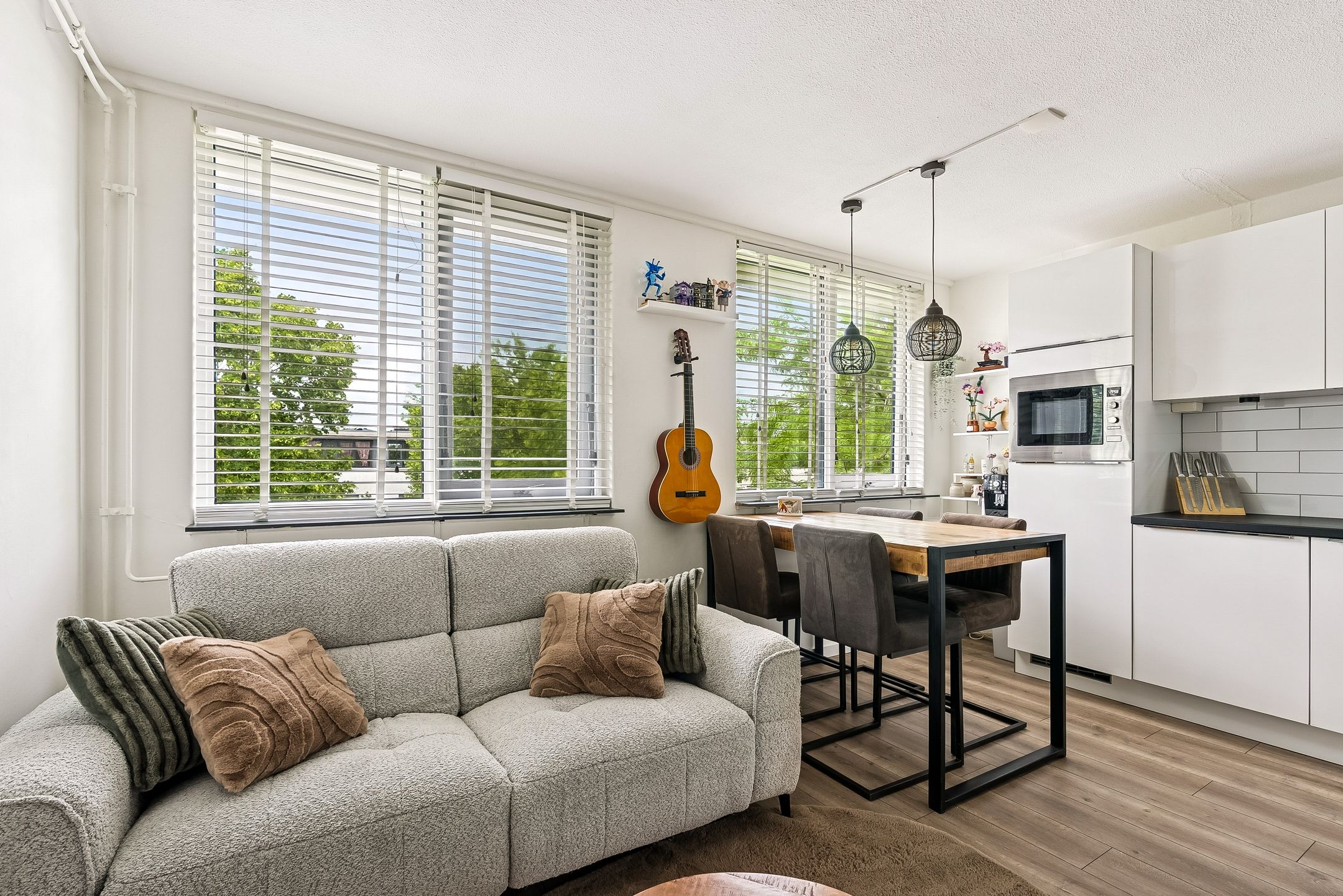Starter Apartment with Modern Kitchen in Central Almere Location — 18