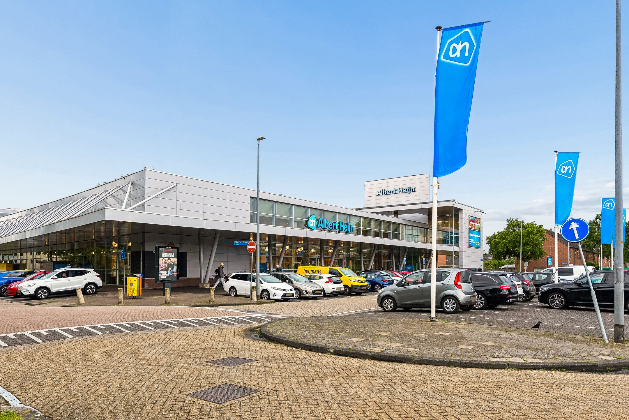 Starter Apartment with Modern Kitchen in Central Almere Location — 33