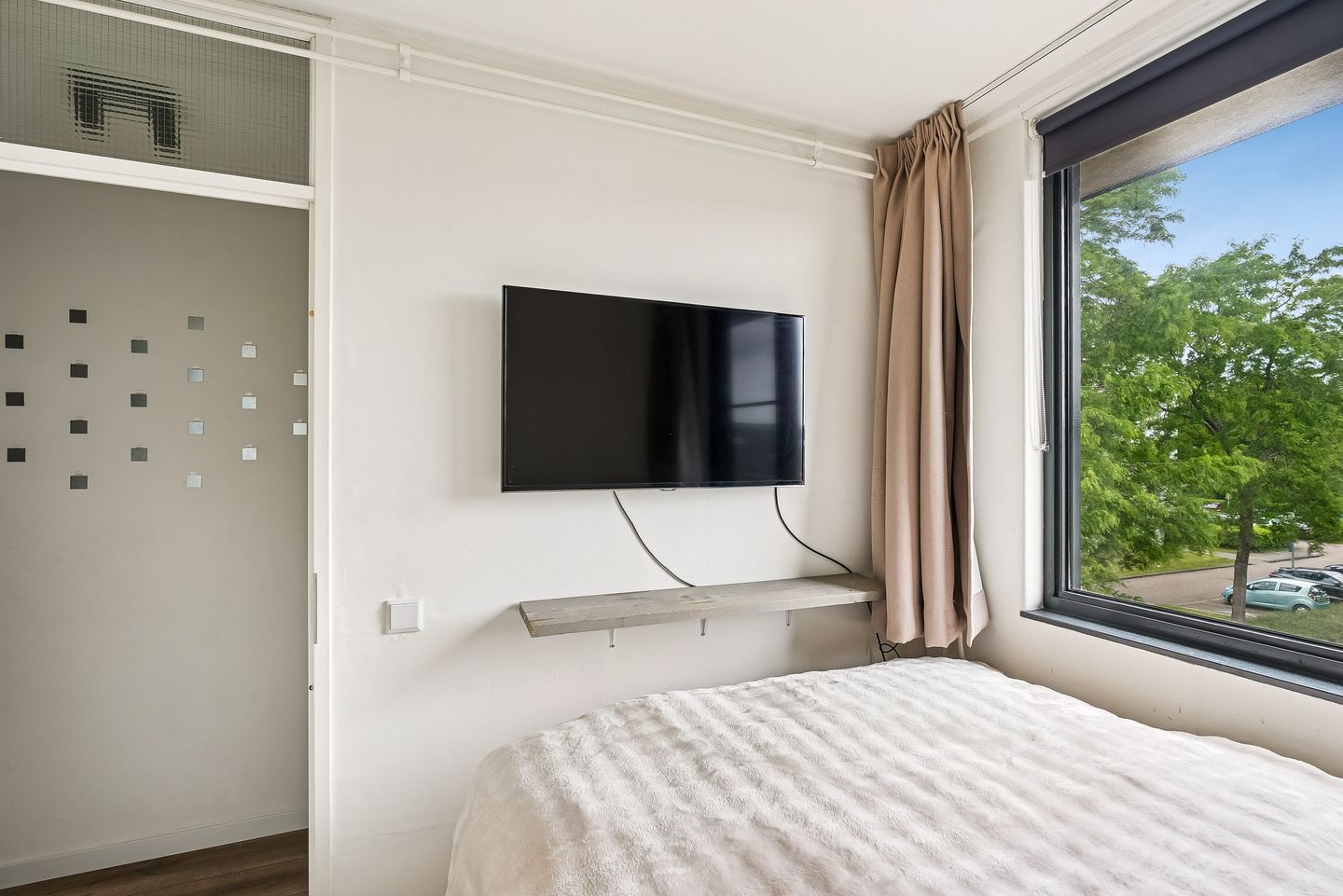 Starter Apartment with Modern Kitchen in Central Almere Location — 25