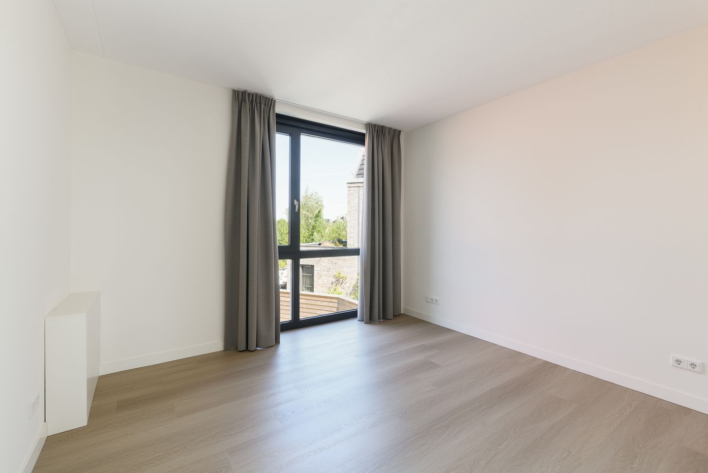Modern Waterfront Villa with Private Mooring in De Krijgsman Muiden — 25