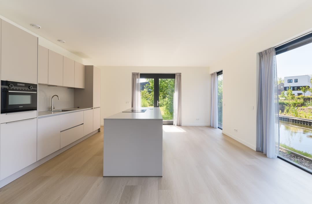 Modern Waterfront Villa with Private Mooring in De Krijgsman Muiden — 13