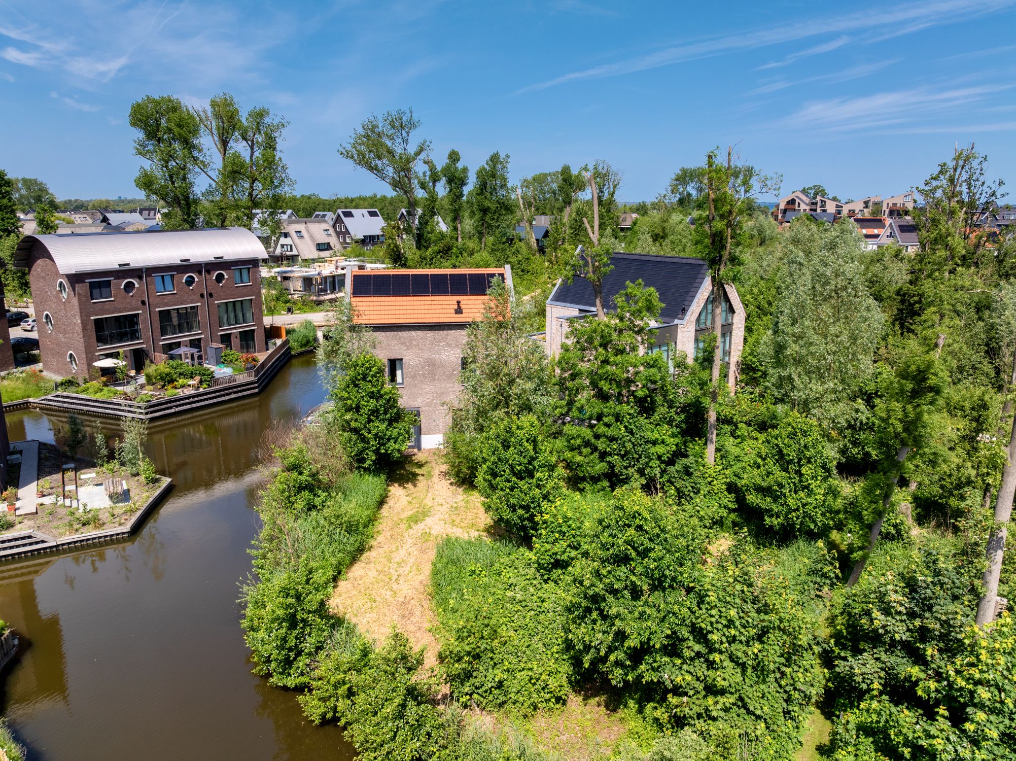 Modern Waterfront Villa with Private Mooring in De Krijgsman Muiden — 36