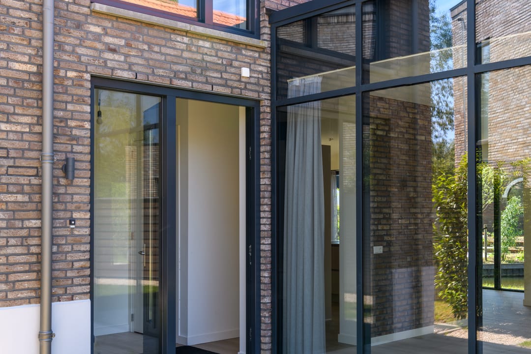 Modern Waterfront Villa with Private Mooring in De Krijgsman Muiden — 38